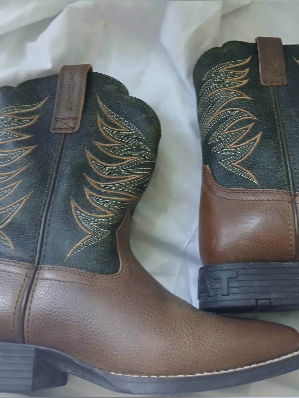 Ariat Tombstone Western Cowboy Boots Brown  Leather Youth Sz 3.5